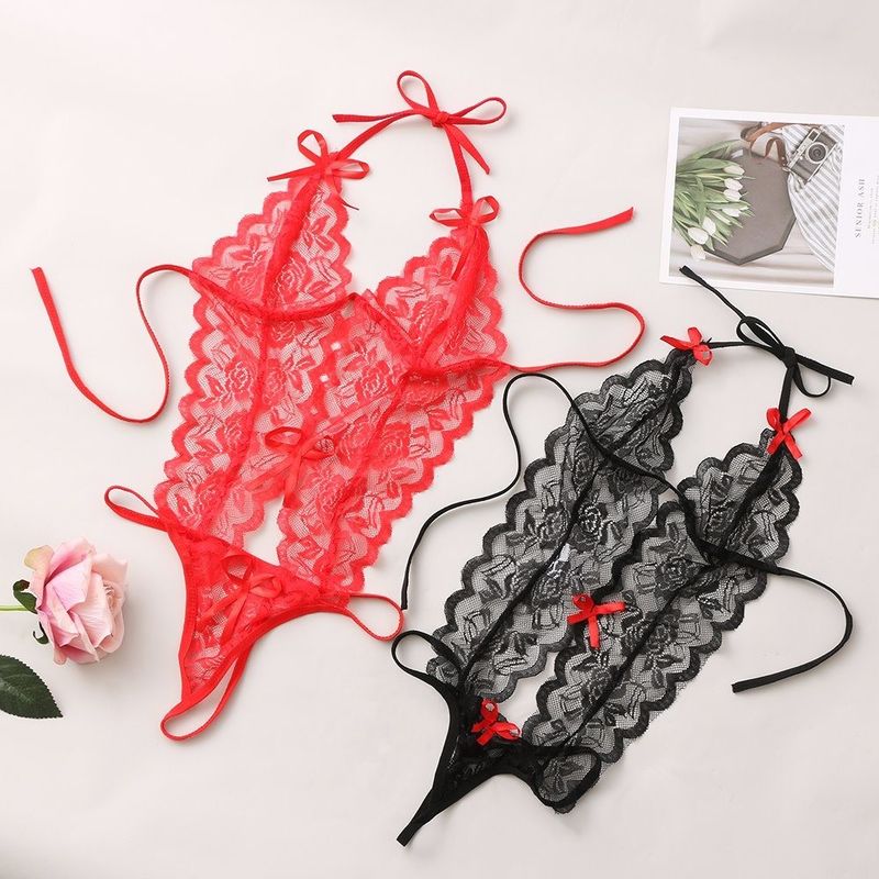 À trois points tricotés lacent les vêtements de nuit sans manche tricotés floraux de lingerie sexy